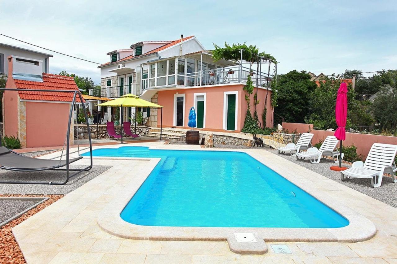 Holiday Home Perunika Zezevica Eksteriør billede